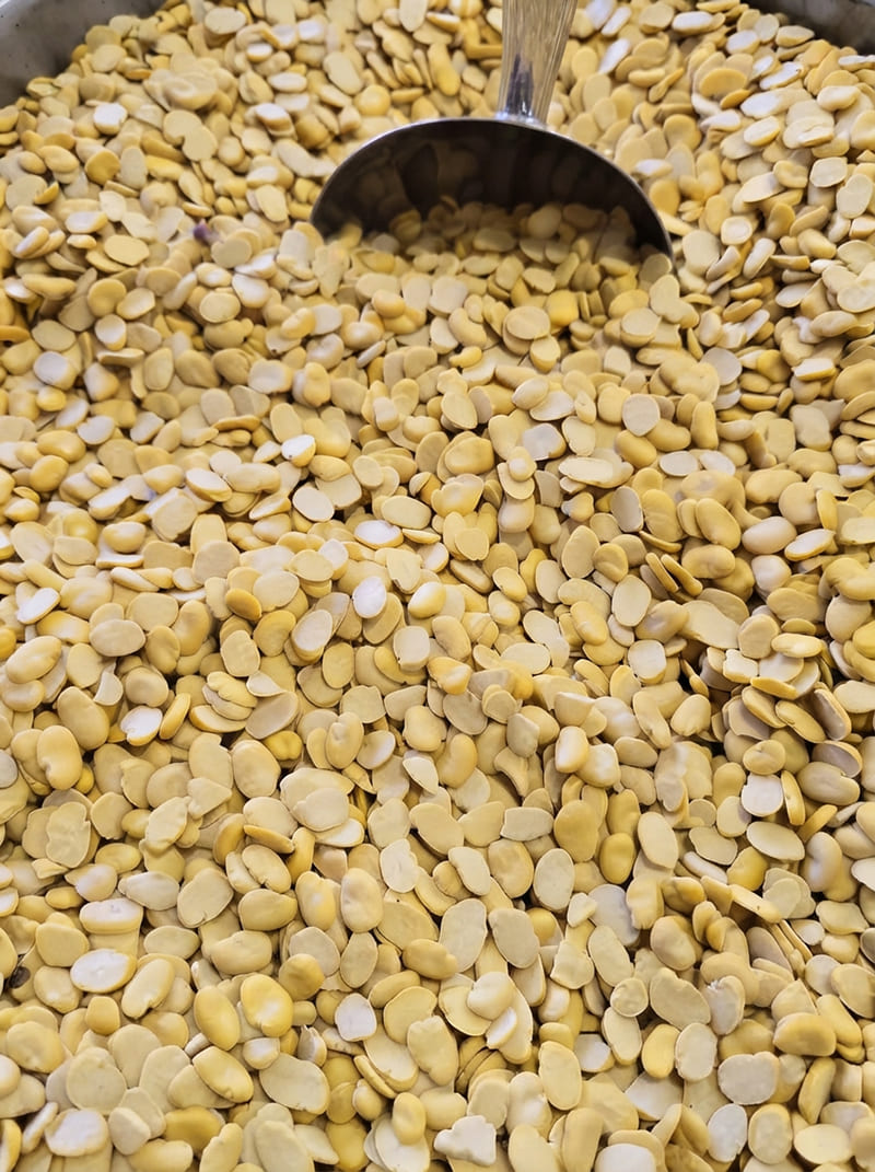 Split Fava Beans (12-14mm & 8-10mm)